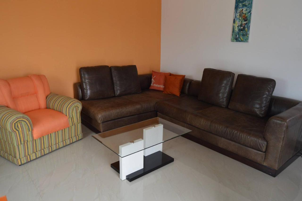 Apartamento T1 Mobiliado Com Wi-Fi Praia Kültér fotó