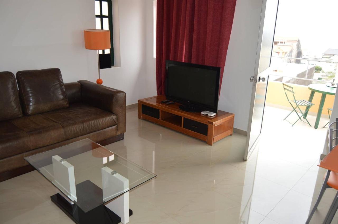 Apartamento T1 Mobiliado Com Wi-Fi Praia Kültér fotó